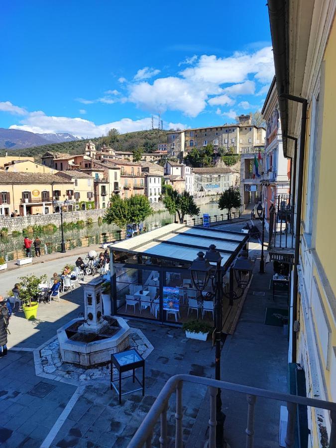 In Centro Rooms And Apartments Isola di Liri Luaran gambar