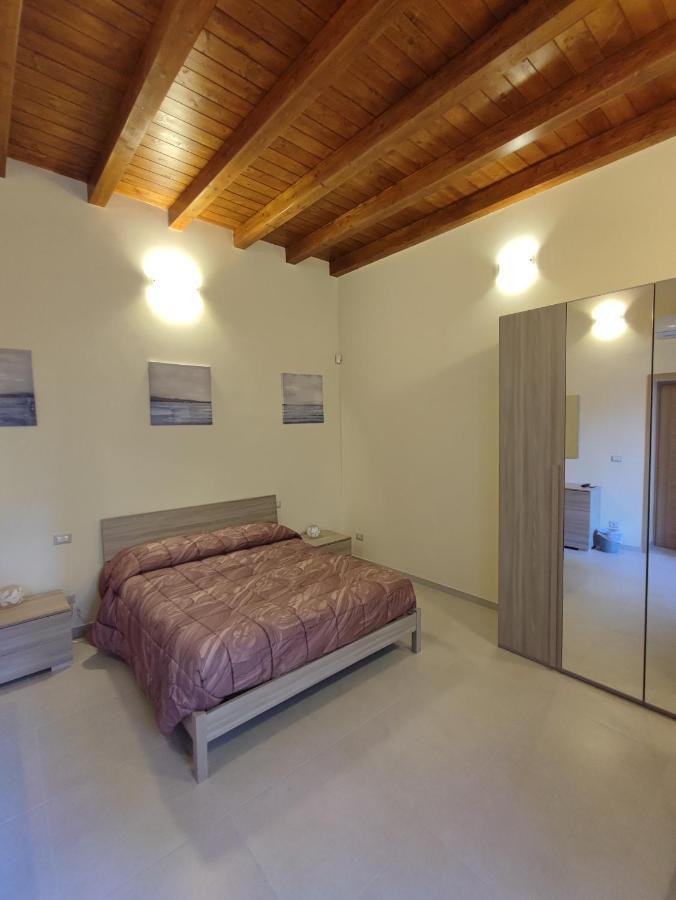 In Centro Rooms And Apartments Isola di Liri Luaran gambar