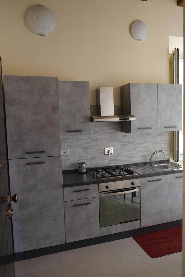 In Centro Rooms And Apartments Isola di Liri Luaran gambar
