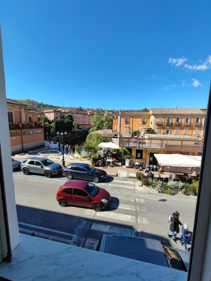 In Centro Rooms And Apartments Isola di Liri Luaran gambar