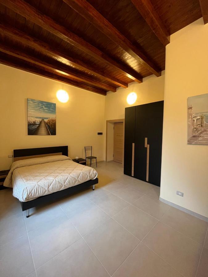 In Centro Rooms And Apartments Isola di Liri Luaran gambar