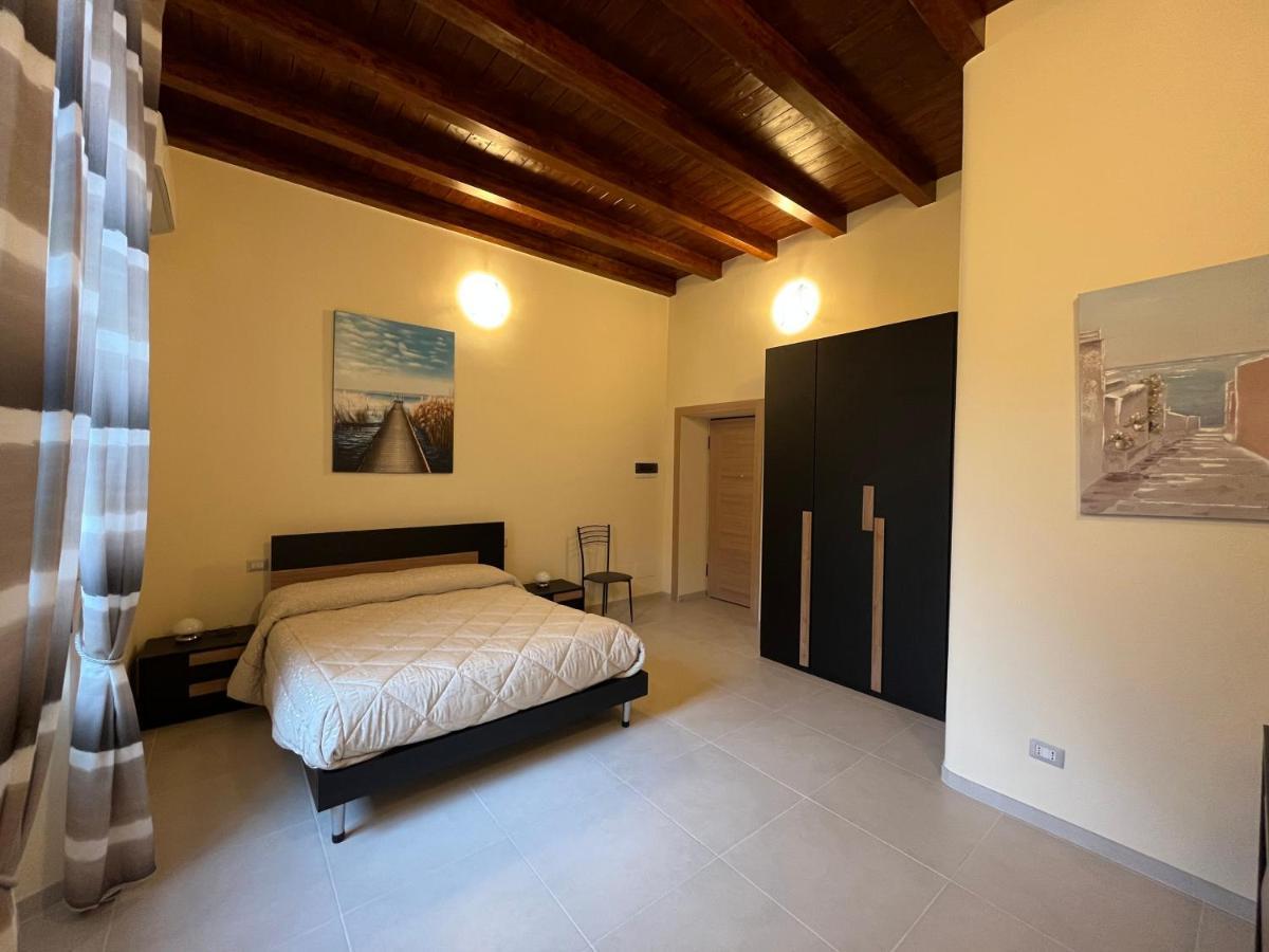 In Centro Rooms And Apartments Isola di Liri Luaran gambar