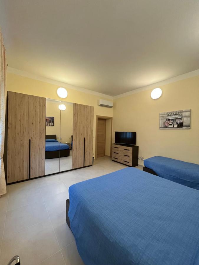 In Centro Rooms And Apartments Isola di Liri Luaran gambar